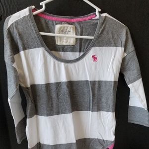 Abercrombie 3/4 sleeve striped shirt XS